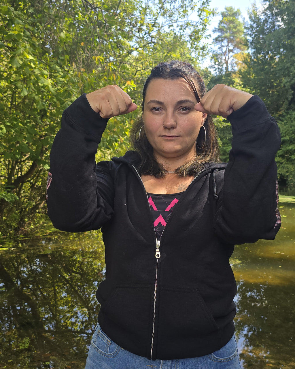 APEX SUPPLY Pronator Zip Hoodie getragen